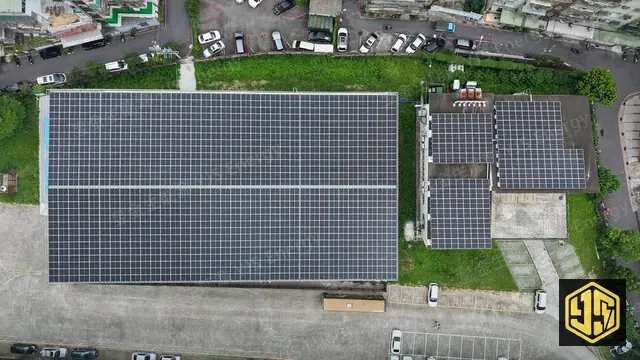 新北中和・漳和國中風雨球場與廚房光電配置代表空拍照