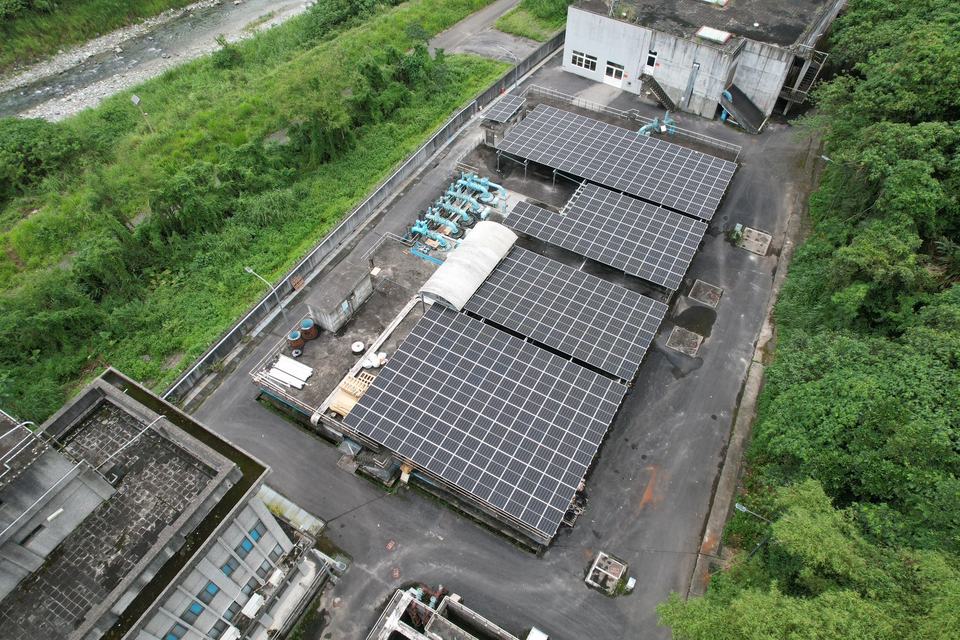 花蓮壽豐淨水廠光電陣列與既有水務設施空拍照