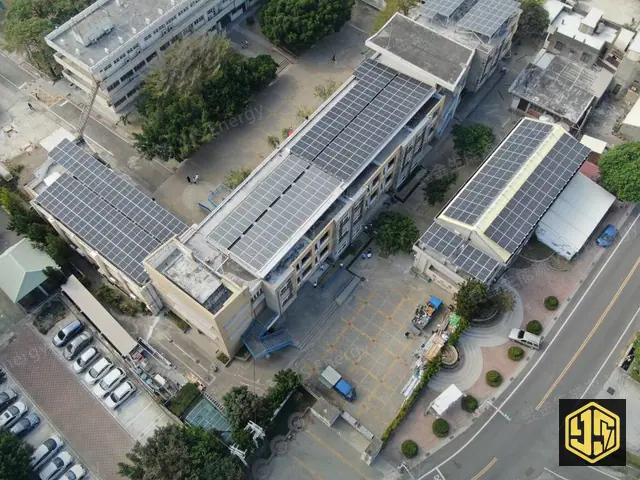 彰化線西・線西國中校舍屋頂光電設施空拍